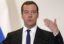 Медведев поручил подготовить проект закона о повышении МРОТ до прожиточного минимума
